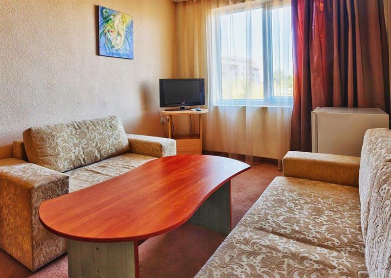 Mpm Astoria Hotel 4*